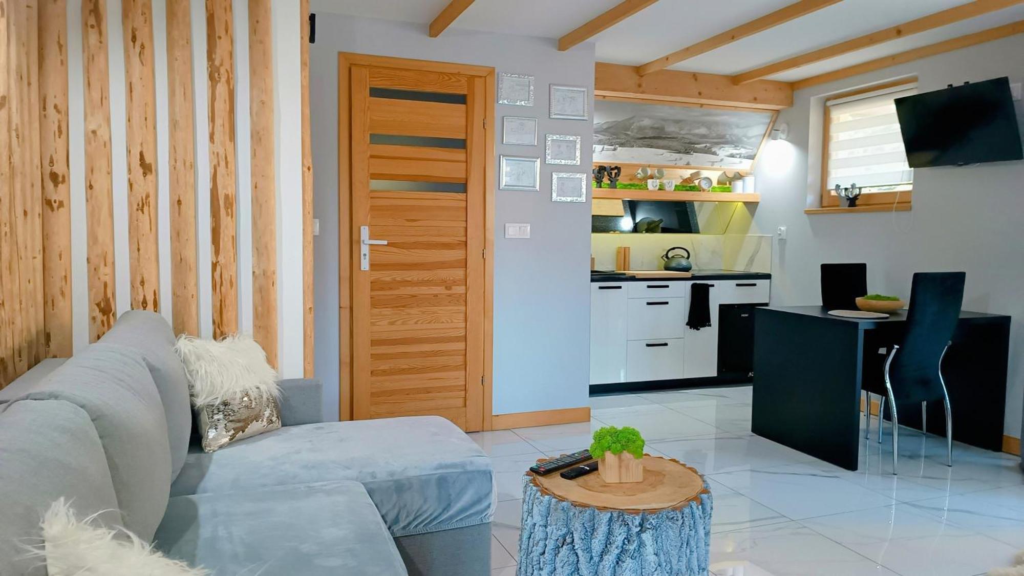 Lux Houses W Domku Tylko Dwa Apartamentyz Jacuzzi Zewnetrznym Groń 외부 사진